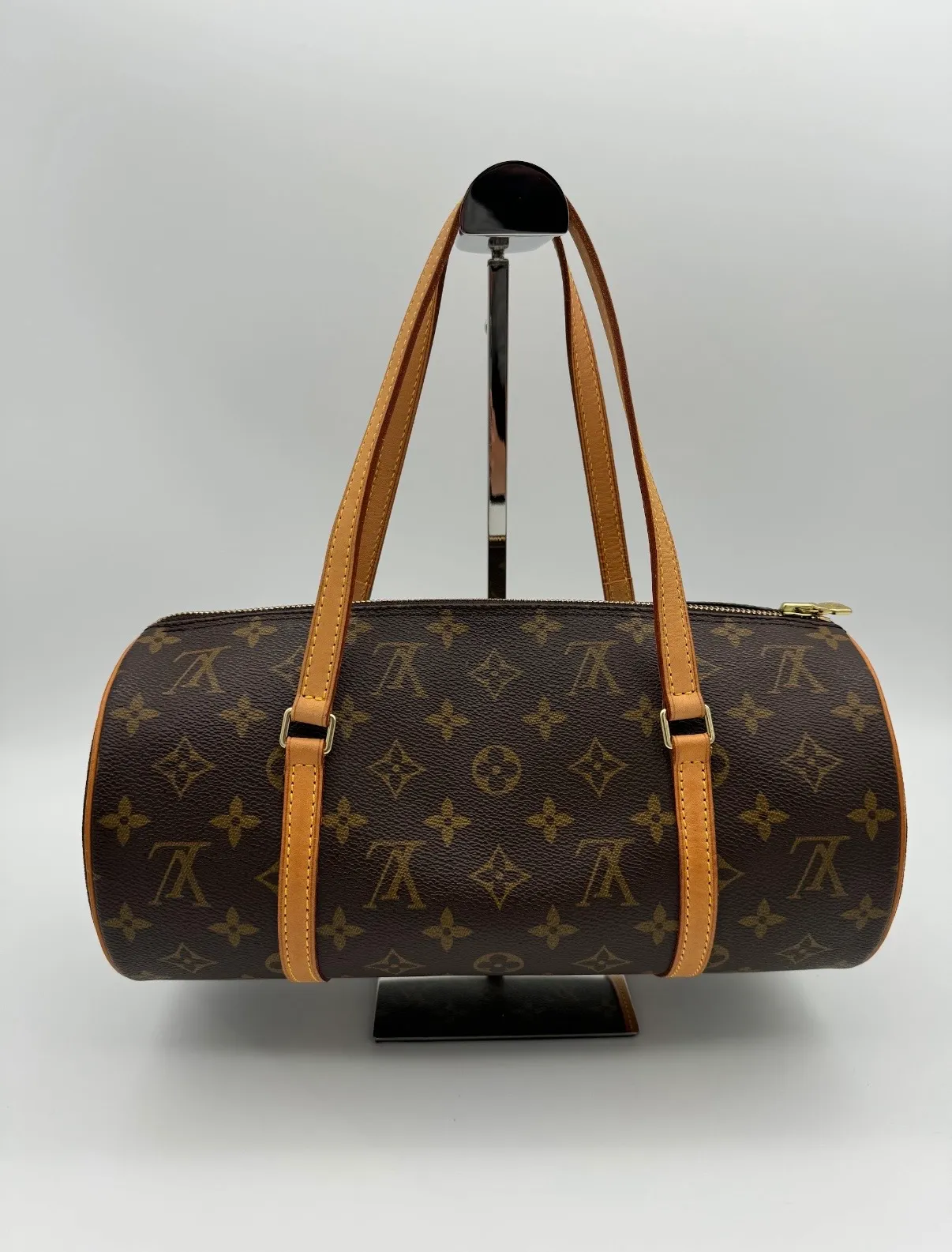 ルイヴィトン
パピヨン　